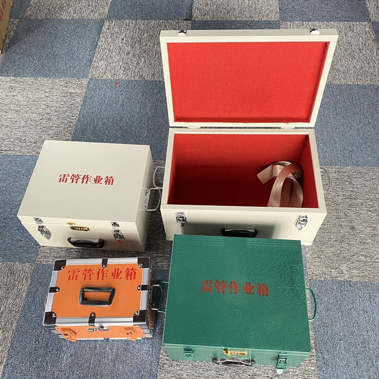 响水爆破工程作业箱如何选择？玻璃钢与传统材质的全面对比